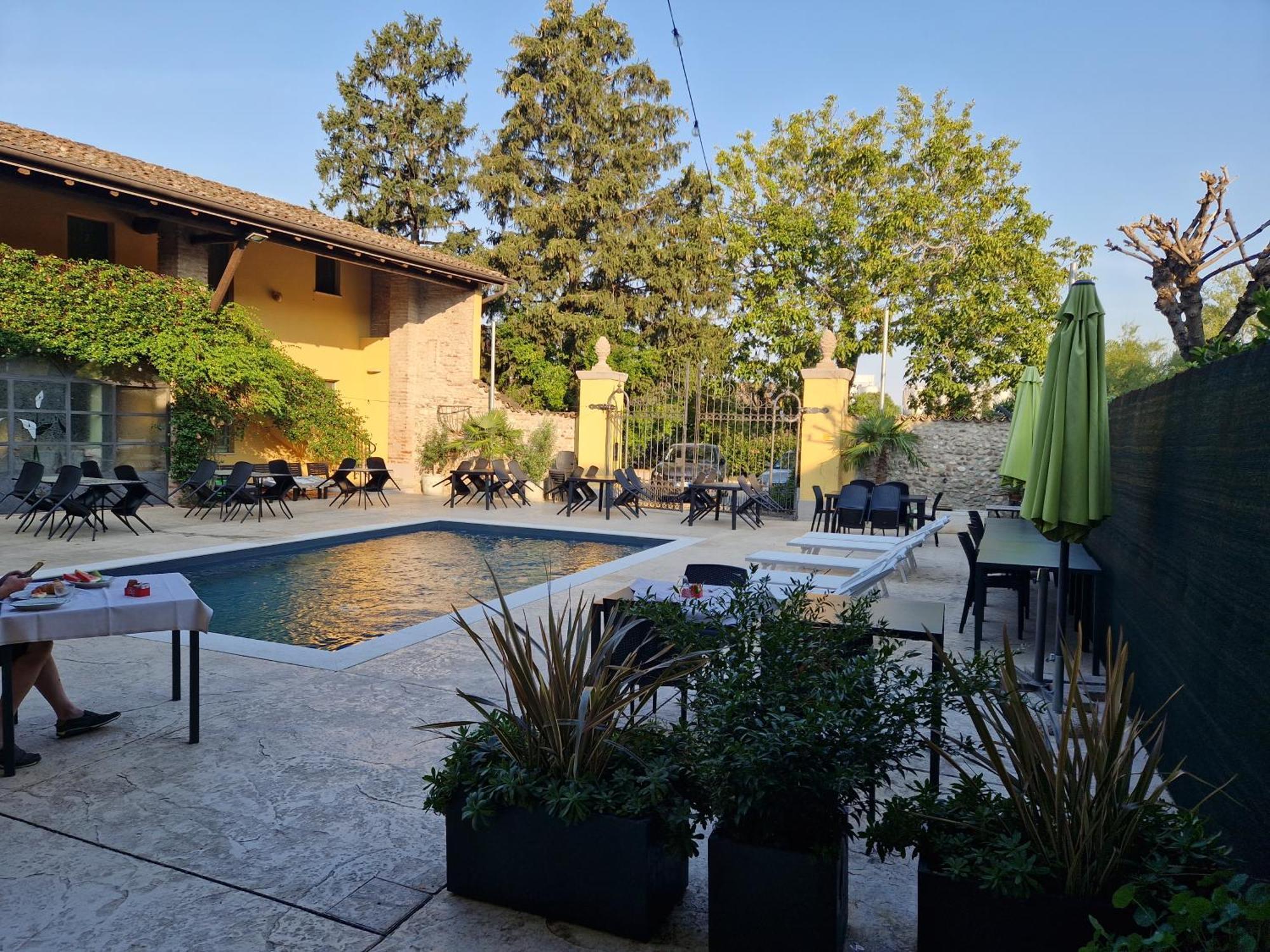 Agriturismo Corte Gaia Castiglione Delle Stiviere Bagian luar foto